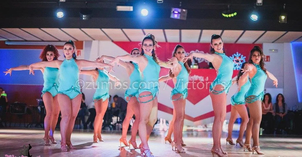 actuacion baile victorys